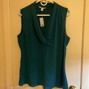 Sleeveless side zip blouse